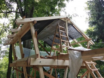 jak-vse-vzniklo-treehouse-zvicina-22